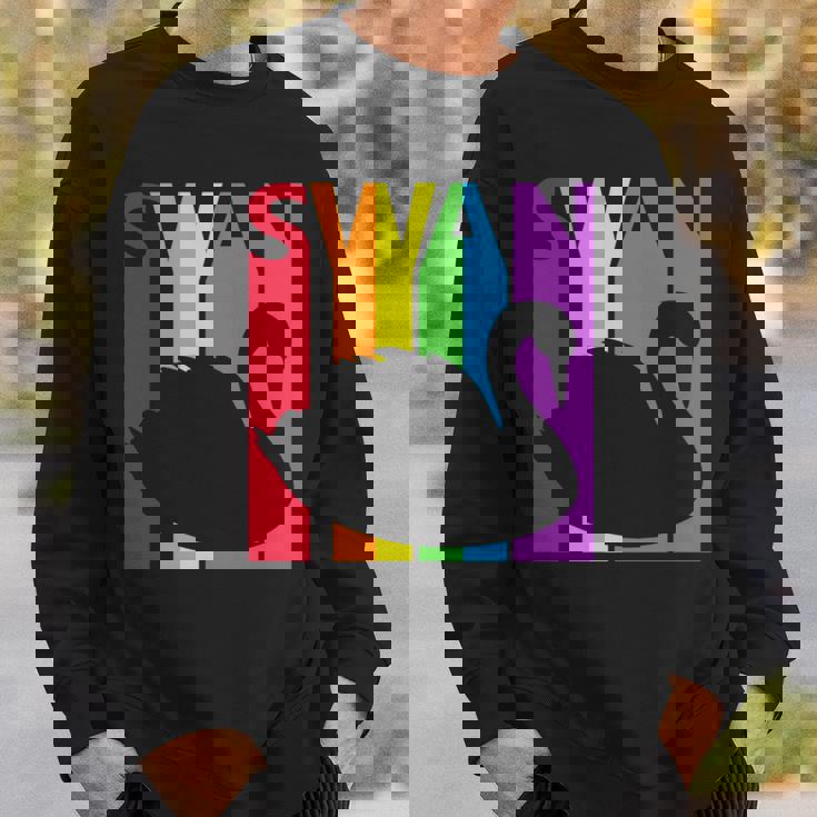 かわいいレインボースワンの鳥が好きな人 長袖tシャツ スウェットシャツ 彼への贈り物