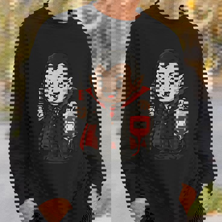 かわいい吸血鬼 Phlebotomy ジョーク 血液描画 看護師 静脈内科医 スウェットシャツ 彼への贈り物