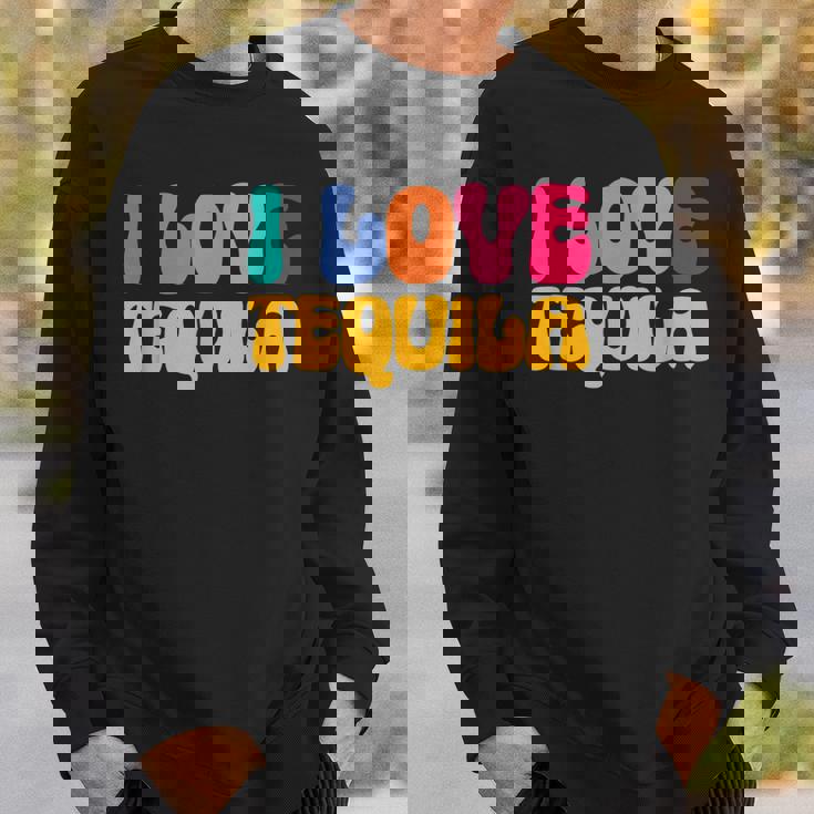 アイ・ラブ・テキーラ、グルーヴィー・テキーラ・ドリンカー・ラバーズ スウェットシャツ 彼への贈り物