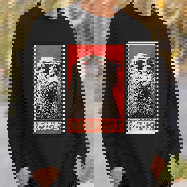 カワウソ 動物 リスペクト ヴィンテージ レトロ スウェットシャツ 彼への贈り物