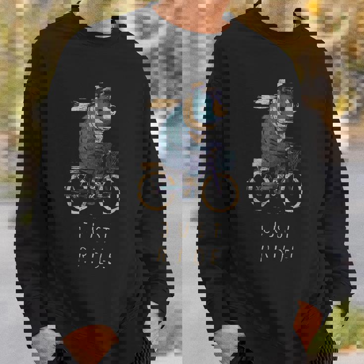 ジャストライド バイクティー。自転車用ティーの上のかわいい熊 スウェットシャツ 彼への贈り物