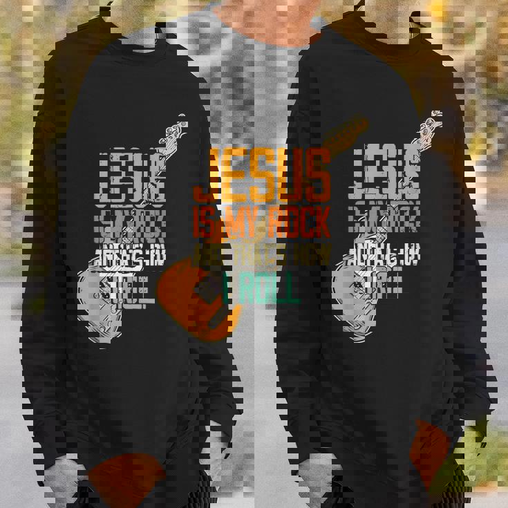 ジーザス・イズ・マイ・ロック・アンド・ザット・イズ・ハウ・アイ・ロール クリスチャン スウェットシャツ 彼への贈り物