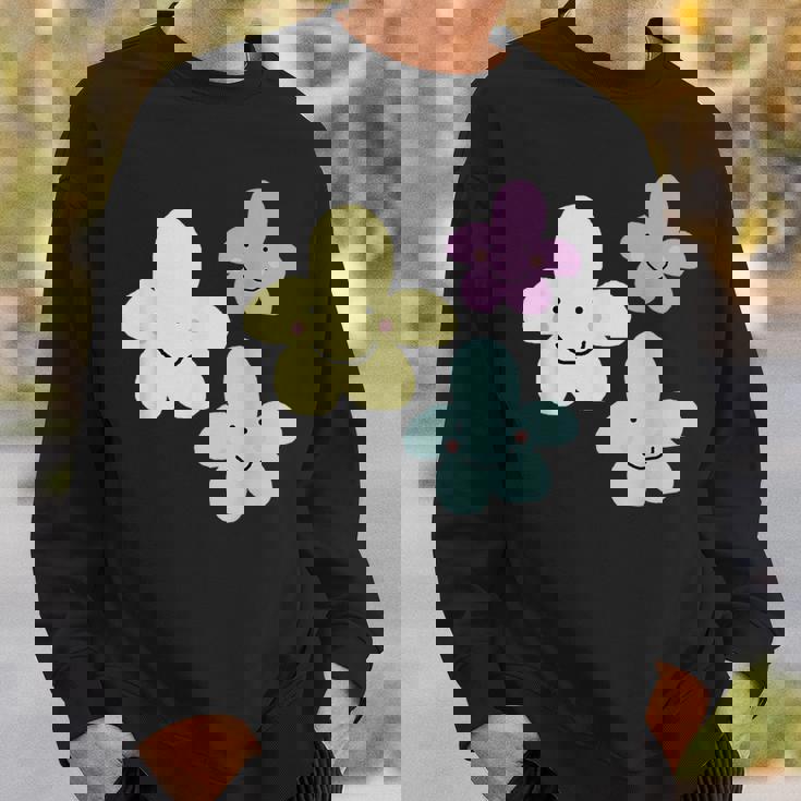 スマイリングフラワー イエロー ブルー パープル 楽しい春 スウェットシャツ 彼への贈り物