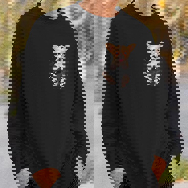 チワワ愛好家のためのあなたのポケットの中の面白いチワワ スウェットシャツ 彼への贈り物