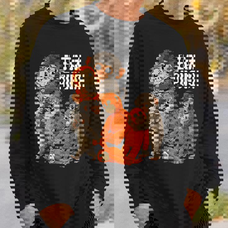 チームパンチ パンチくん 日本 赤ちゃん 猿 かわいい スウェットシャツ 彼への贈り物