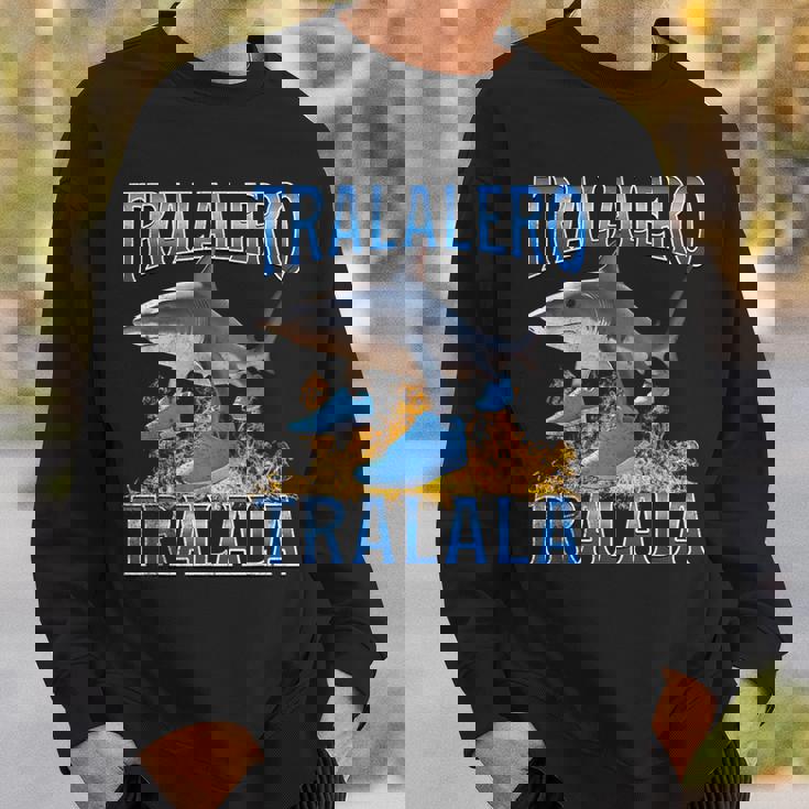 トララレロトララーラシャークミーム スウェットシャツ 彼への贈り物