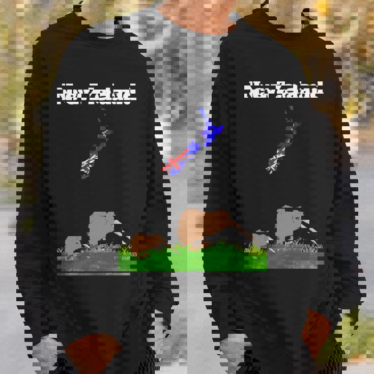 ニュージーランドのお土産キウイバードウォッチングニュージーランド地図 長袖tシャツ スウェットシャツ 彼への贈り物