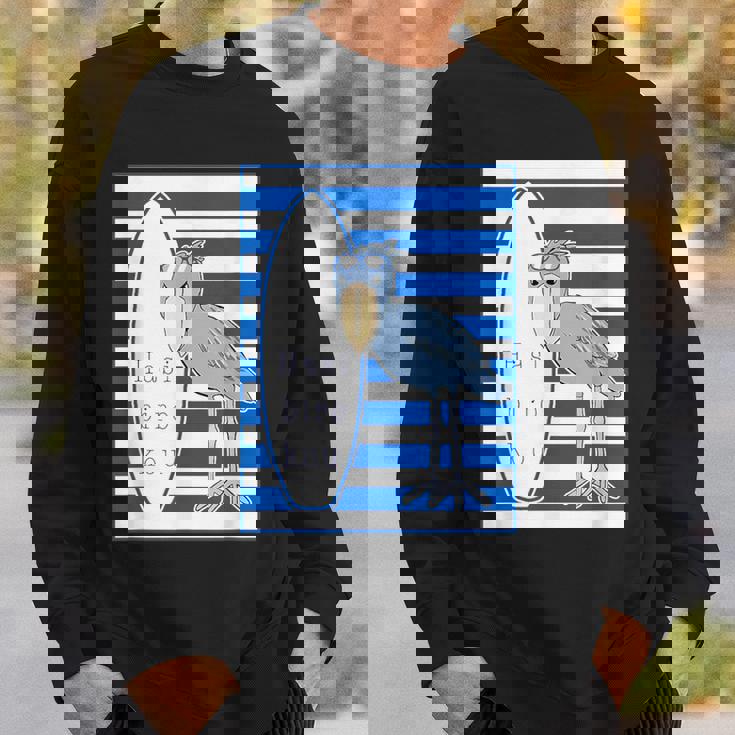 ハシビロコウさん 『サーフサイド・ボーダー』【どうぶつフレンズ】 サーファー／サーフボード 夏・面白 スウェットシャツ 彼への贈り物