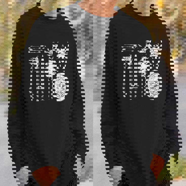 バイキング 戦士装備 剣 兜 斧 角 ヴァルハラ スウェットシャツ 彼への贈り物