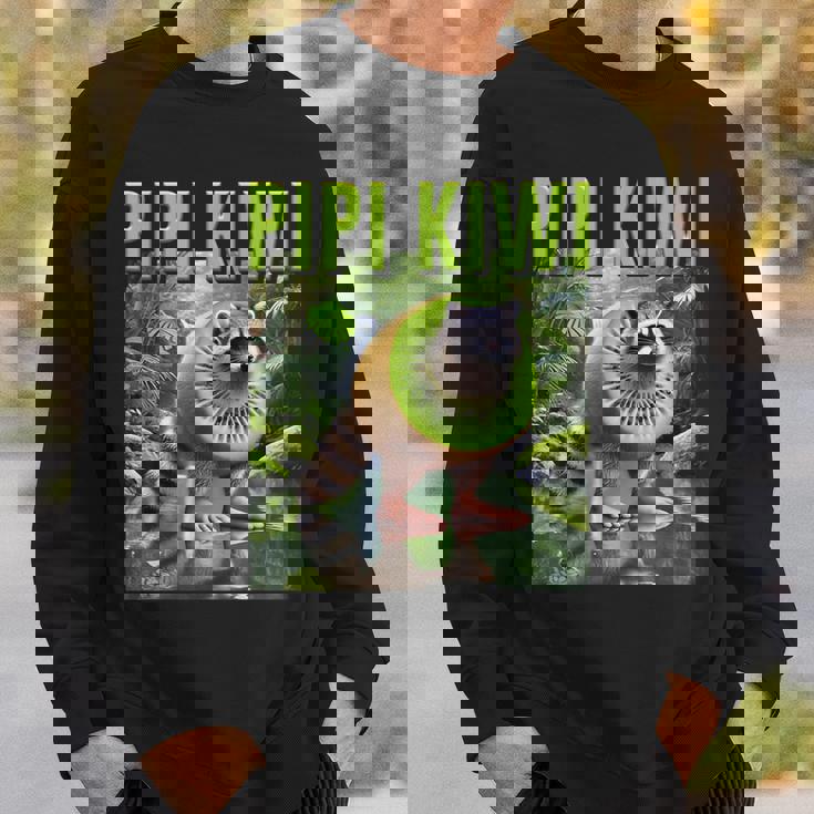 ピピ キウイ アライグマ Ai モンスター イタリアン ブレイン ロット ボーイ ミーム ジョーク スウェットシャツ 彼への贈り物