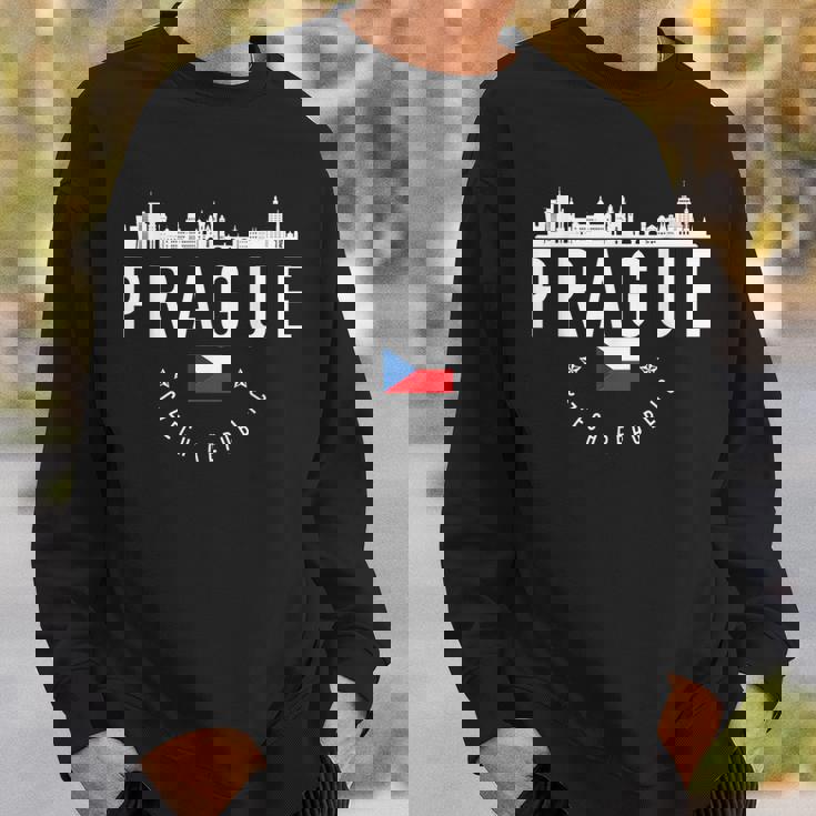 プラハ スカイライン チェコ共和国 国旗 プライド お土産 スウェットシャツ 彼への贈り物