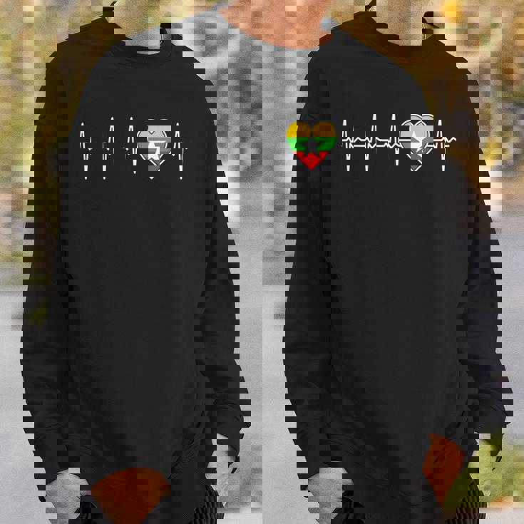 ミャンマー ハートビート ビルマ国旗とハート ラブ 家族 ビルマ スウェットシャツ 彼への贈り物