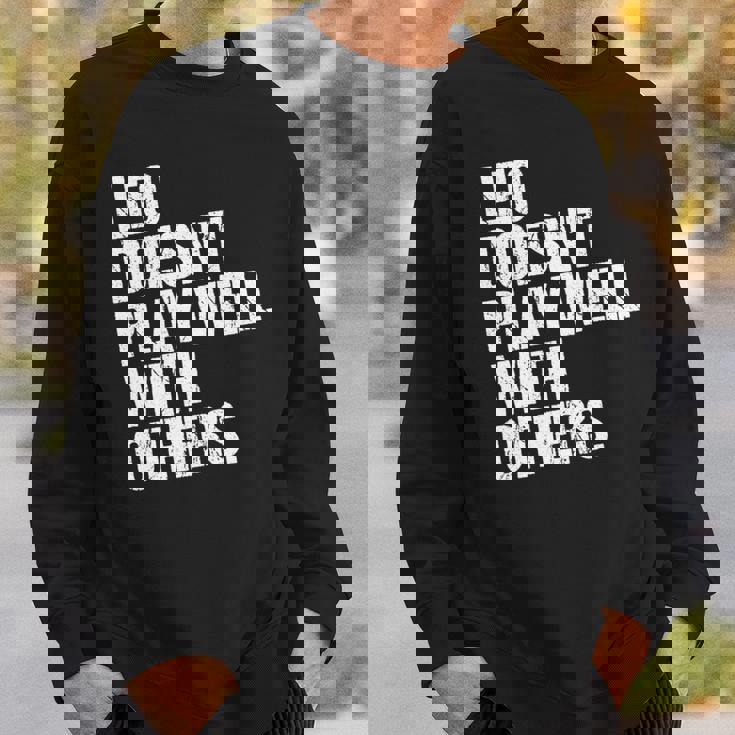 レオは他の人とうまく遊ばない 面白い皮肉 長袖tシャツ スウェットシャツ 彼への贈り物