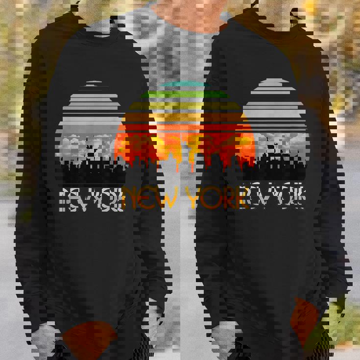 ヴィンテージ レトロ サンセット ダウンタウン ニューヨーク スカイライン スウェットシャツ 彼への贈り物