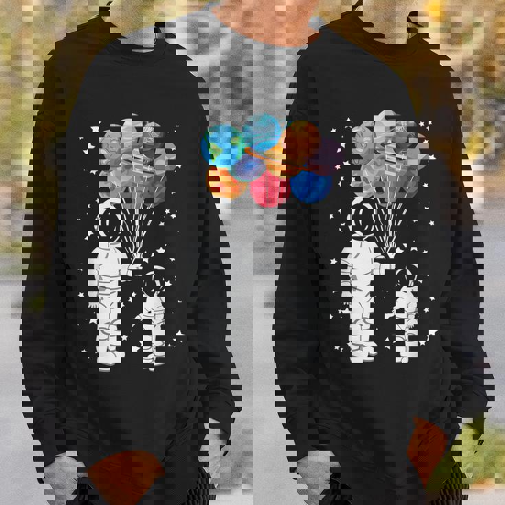 宇宙飛行士 宇宙飛行士 面白い宇宙小人太陽系 天文学 スウェットシャツ 彼への贈り物