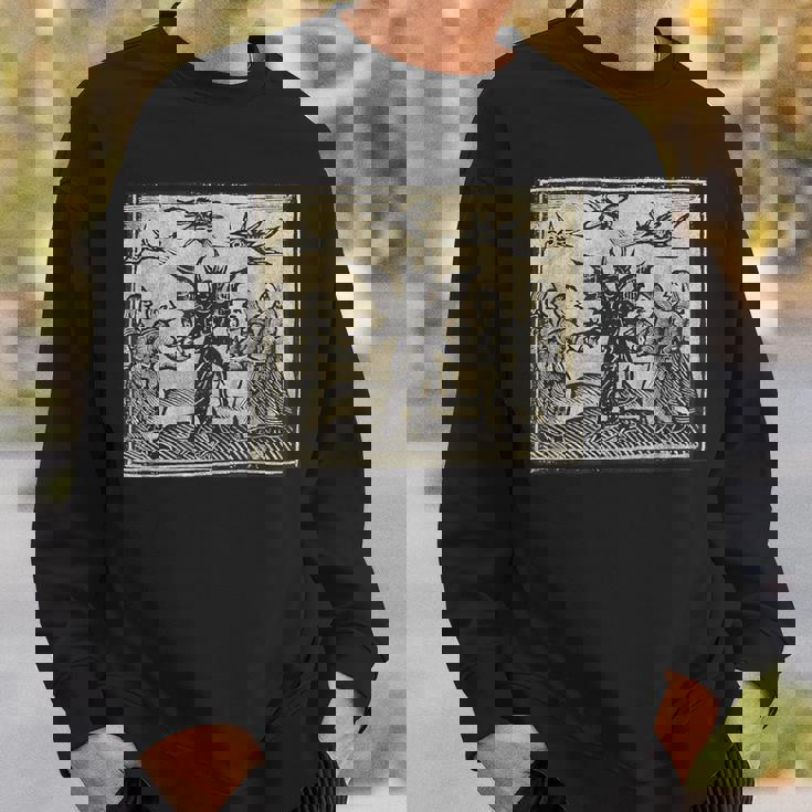 悪魔のオカルトの犠牲ゴスホラー 美的木版画 スウェットシャツ 彼への贈り物