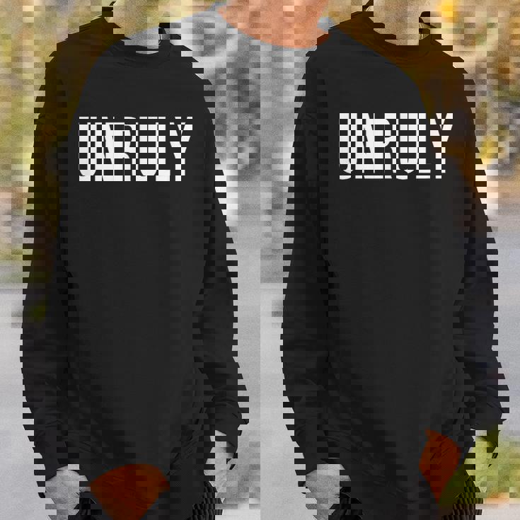 手に負えない スウェットシャツ 彼への贈り物