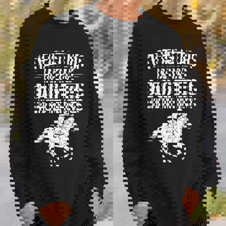 最高の父親には馬に乗る娘がいる 長袖tシャツ スウェットシャツ 彼への贈り物