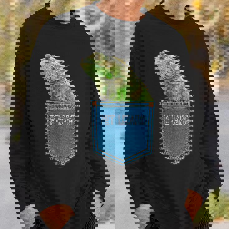 爬虫類 トカゲ ポケット ペット トカゲ イグアナ スウェットシャツ 彼への贈り物