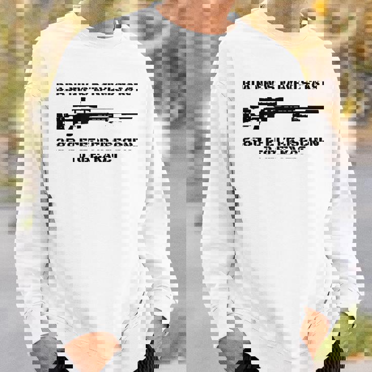 Bad News スナイパーライフル アーミー ジョーク ミリタリー ユーモア スウェットシャツ 彼への贈り物