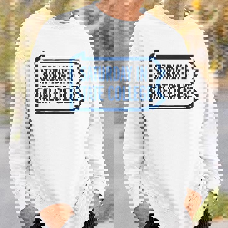 Saturday Intate College Pa Is For Football スウェットシャツ 彼への贈り物