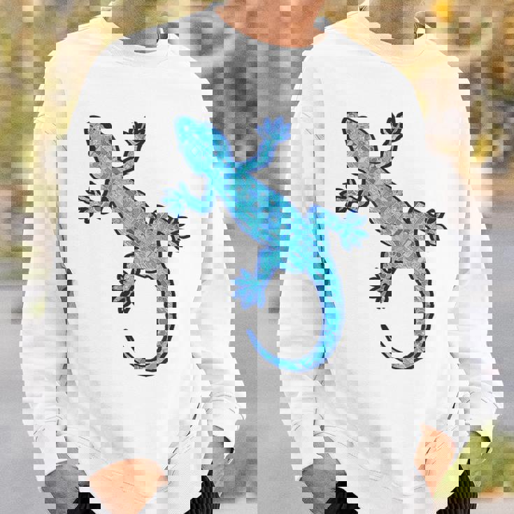 トライバル バティック パターン ヤモリトカゲ デニムブルーtシャツ スウェットシャツ 彼への贈り物