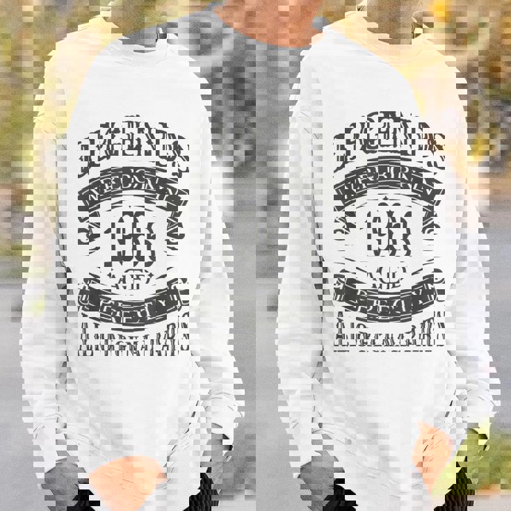 レジェンドは1966年に誕生し、すべてのオリジナルパーツを完璧に熟成させました。 スウェットシャツ 彼への贈り物