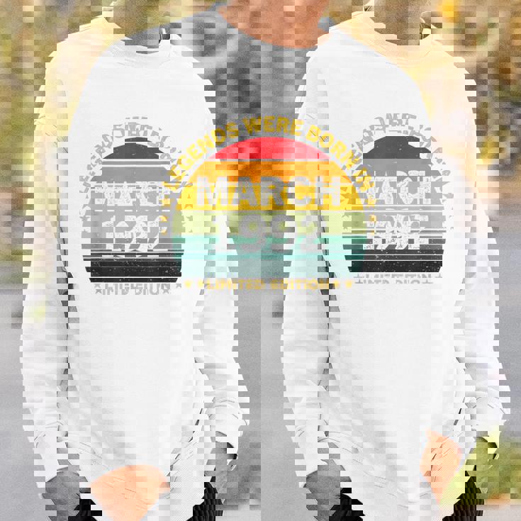 伝説は1992年3月に誕生した 34歳の誕生日 スウェットシャツ 彼への贈り物