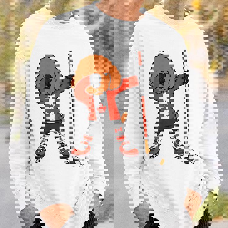 愉快なダビングプードル カナダ アイスホッケーファン ウィンタースポーツ スウェットシャツ 彼への贈り物