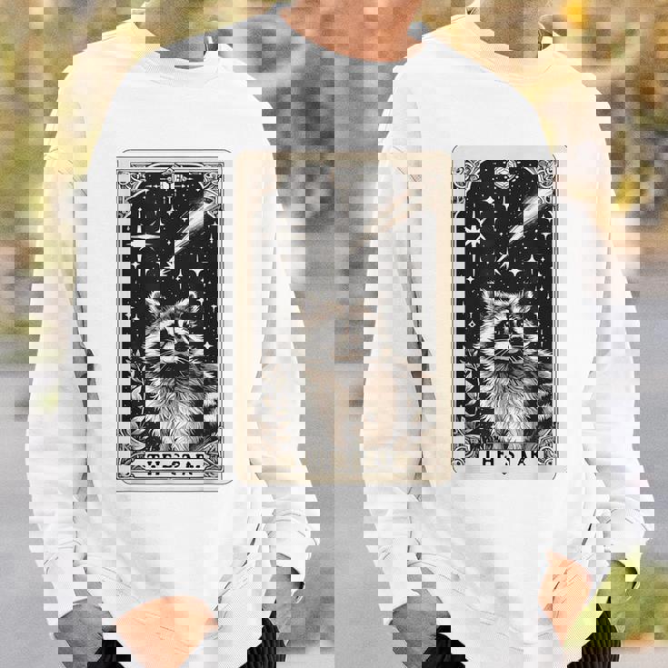 星のタロットカード アライグマ 占星術 神秘的なアライグマ スウェットシャツ 彼への贈り物