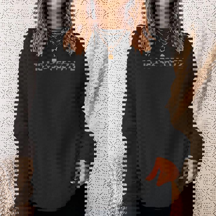 1-8-4-3-6-5-7-2 エンジン発射順序 スウェットシャツ 彼女への贈り物