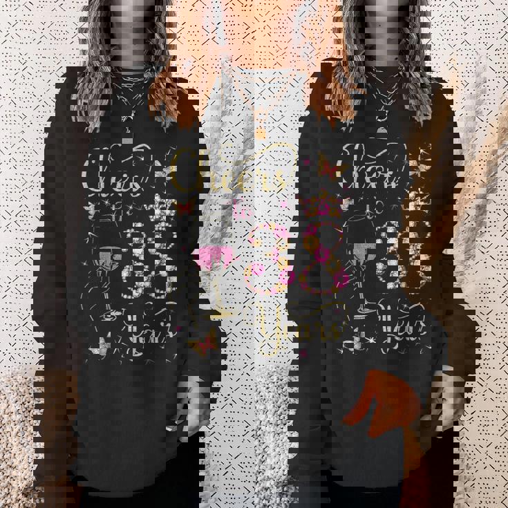38歳、38歳の女王の誕生日、38歳の誕生日に乾杯。 スウェットシャツ 彼女への贈り物