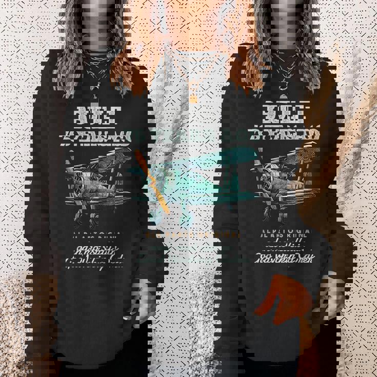 76年前に建てられた古いヴィンテージ飛行機76歳の誕生日男性。 スウェットシャツ 彼女への贈り物