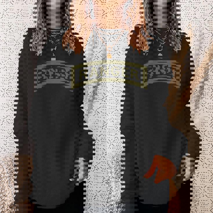 Army Ranger Tab Ocp 胸にグリーン スウェットシャツ 彼女への贈り物