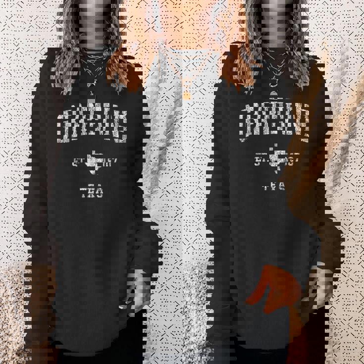 Grapevine Texas Tx ヴィンテージ アスレチック スポーツデザイン スウェットシャツ 彼女への贈り物