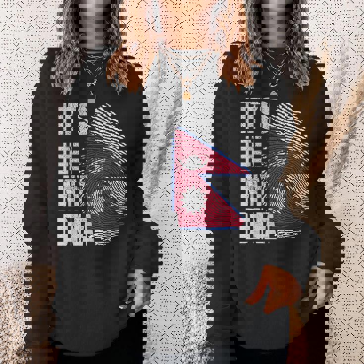 It's In My Dna ネパール ネパール国旗 指紋 スウェットシャツ 彼女への贈り物