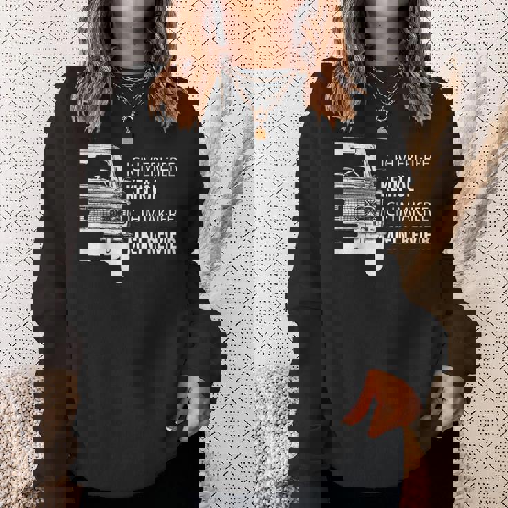 Lada Niva 4X4 オフロード モンスター ファン ギフト スウェットシャツ 彼女への贈り物