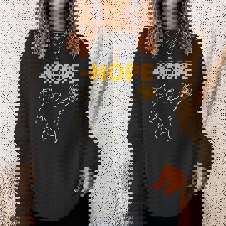 No Kings In America レトロ エッジの効いた抗議 スウェットシャツ 彼女への贈り物