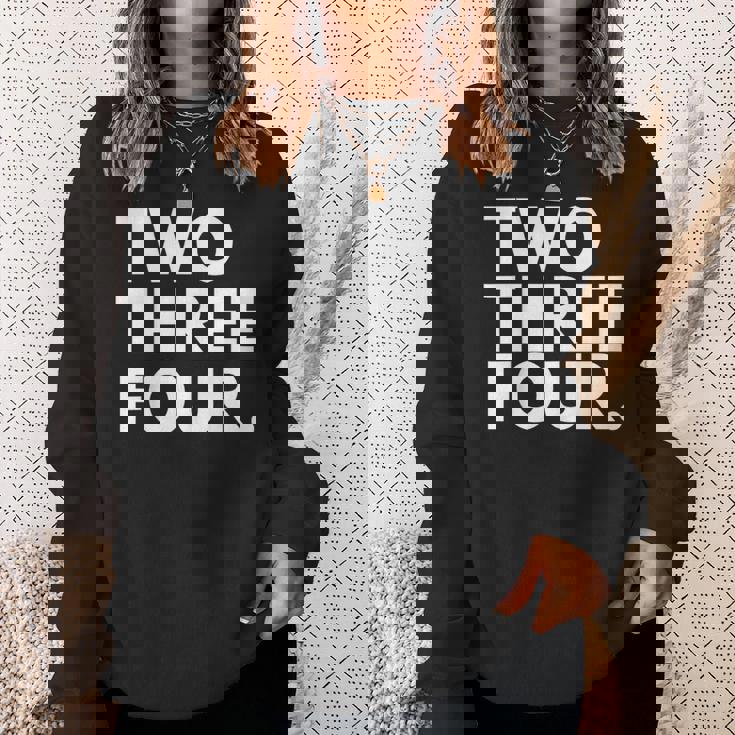 Two Three Four 市外局番 234 アクロン オハイオ州 米国 スウェットシャツ 彼女への贈り物