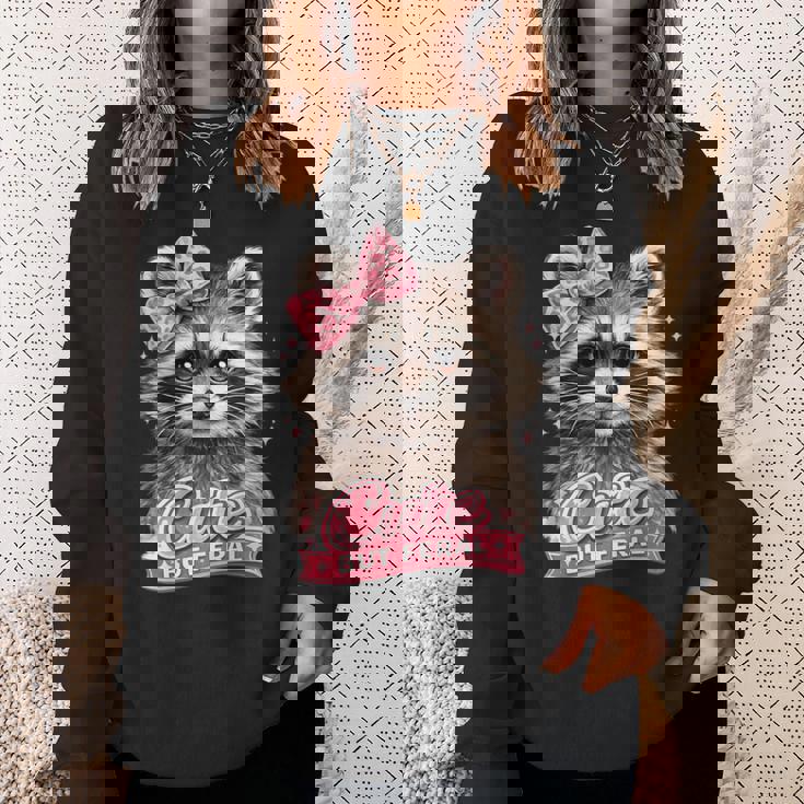 かわいいけど野生的な面白いアライグマの弓ミームかわいい動物のユーモア 長袖tシャツ スウェットシャツ 彼女への贈り物