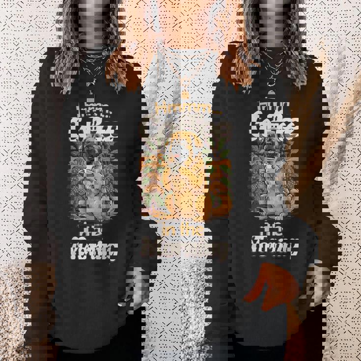 かわいいレオンベルガー犬と朝のコーヒー。 スウェットシャツ 彼女への贈り物