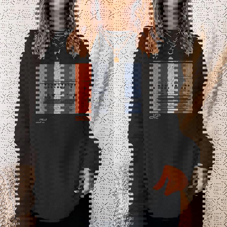 アナログ ドラム マシン レトロ シンセ ヴィンテージ 909 スウェットシャツ 彼女への贈り物