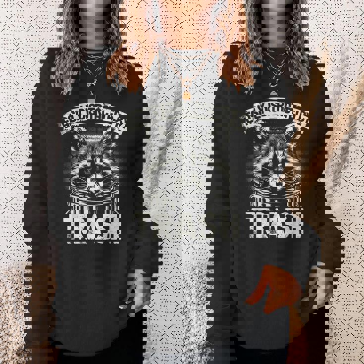 アライグマ ゴミに気を取られる アライグマ ゴミ男 スウェットシャツ 彼女への贈り物