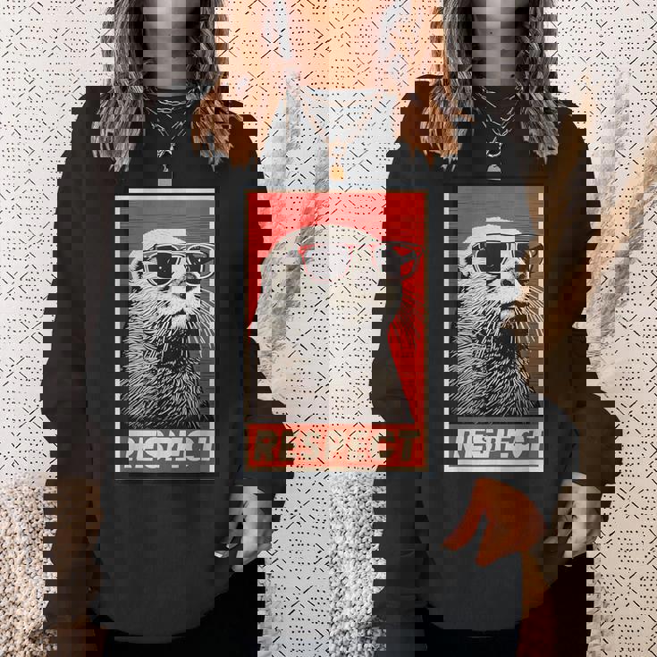 カワウソ 動物 リスペクト ヴィンテージ レトロ スウェットシャツ 彼女への贈り物