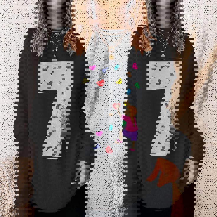 キッズ 7歳の誕生日パーティーケーキクライマークライムボルダリング スウェットシャツ 彼女への贈り物