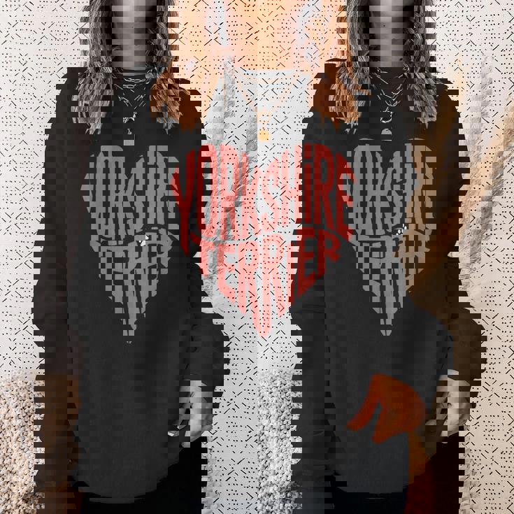 クリエイティブ・ヨークシャー・テリア ラブ・ヨークシャー・テリア・ハート スウェットシャツ 彼女への贈り物