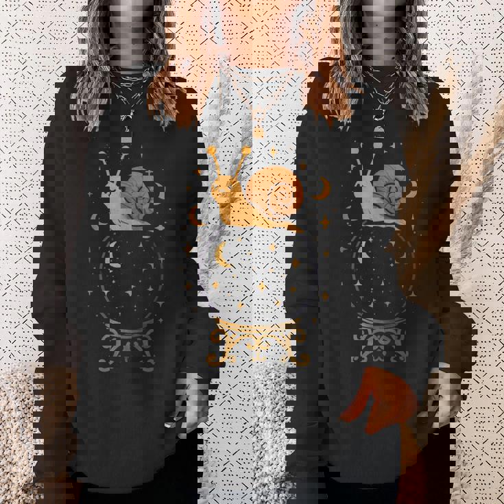 クリスタルボールスターのカタツムリ スウェットシャツ 彼女への贈り物