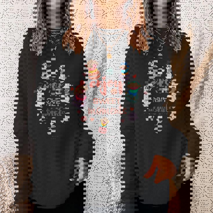 クレヨンしんちゃん かすかべ防衛隊とマカロンしんちゃんのティータイム 長袖tシャツ スウェットシャツ 彼女への贈り物