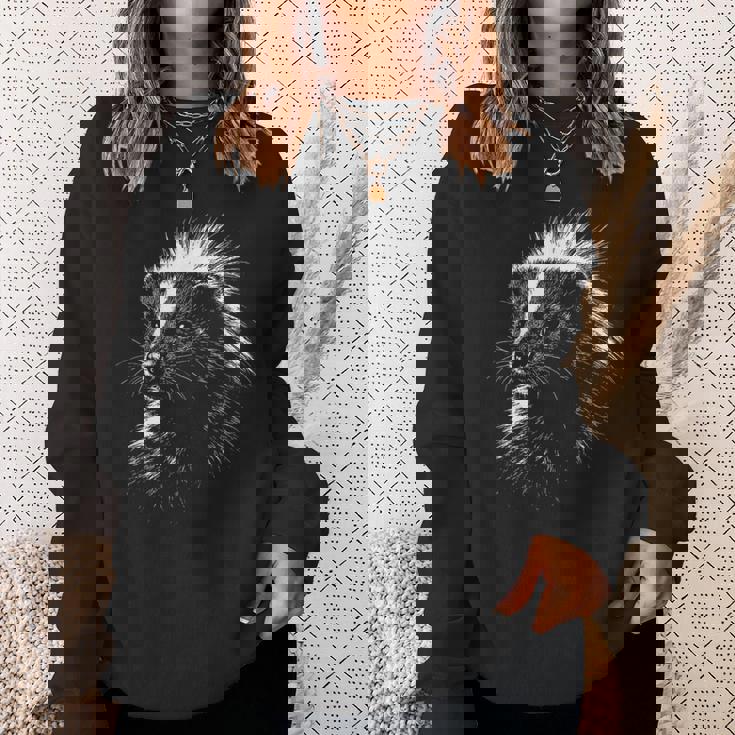 スカンクの肖像画 黒と白の動物愛好家 スウェットシャツ 彼女への贈り物