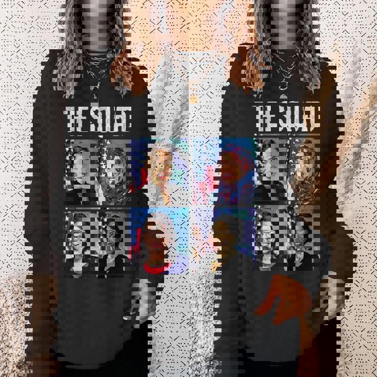 チーム Aoc ラシダ・トライブ・イルハン・オマール・アヤナ・プレスリー Woc ミーム スウェットシャツ 彼女への贈り物